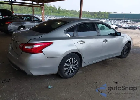 2016 Nissan Altima z USA, uszkodzony, nr VIN 1N4AL3AP5GN327697